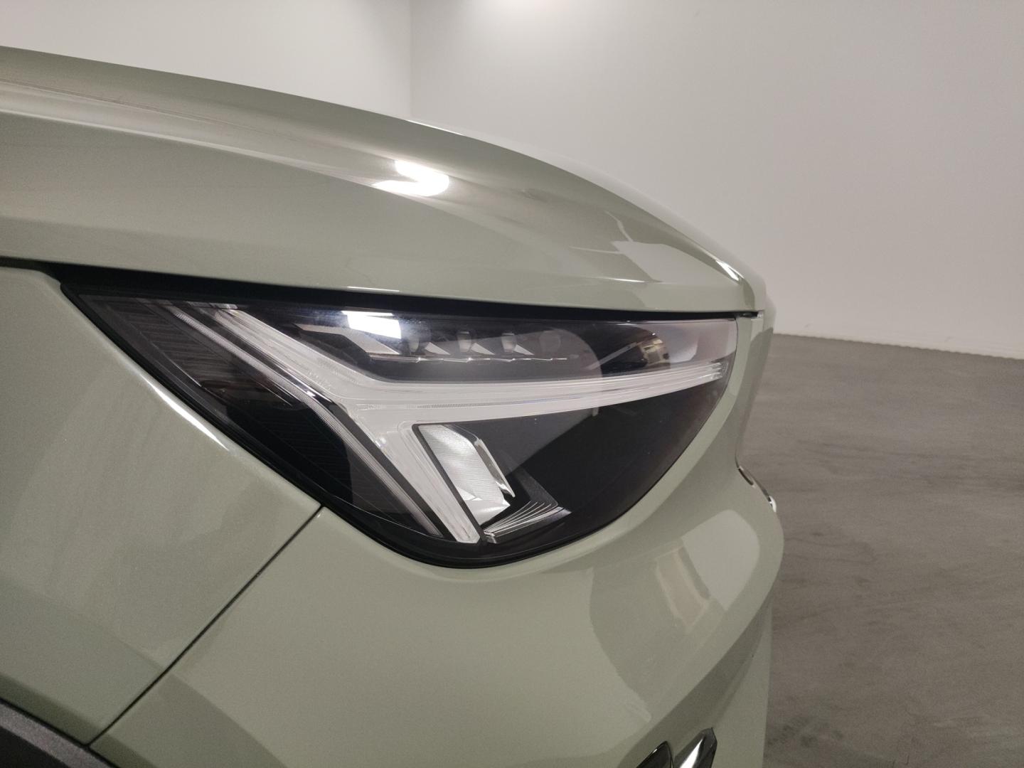 Volvo EX40