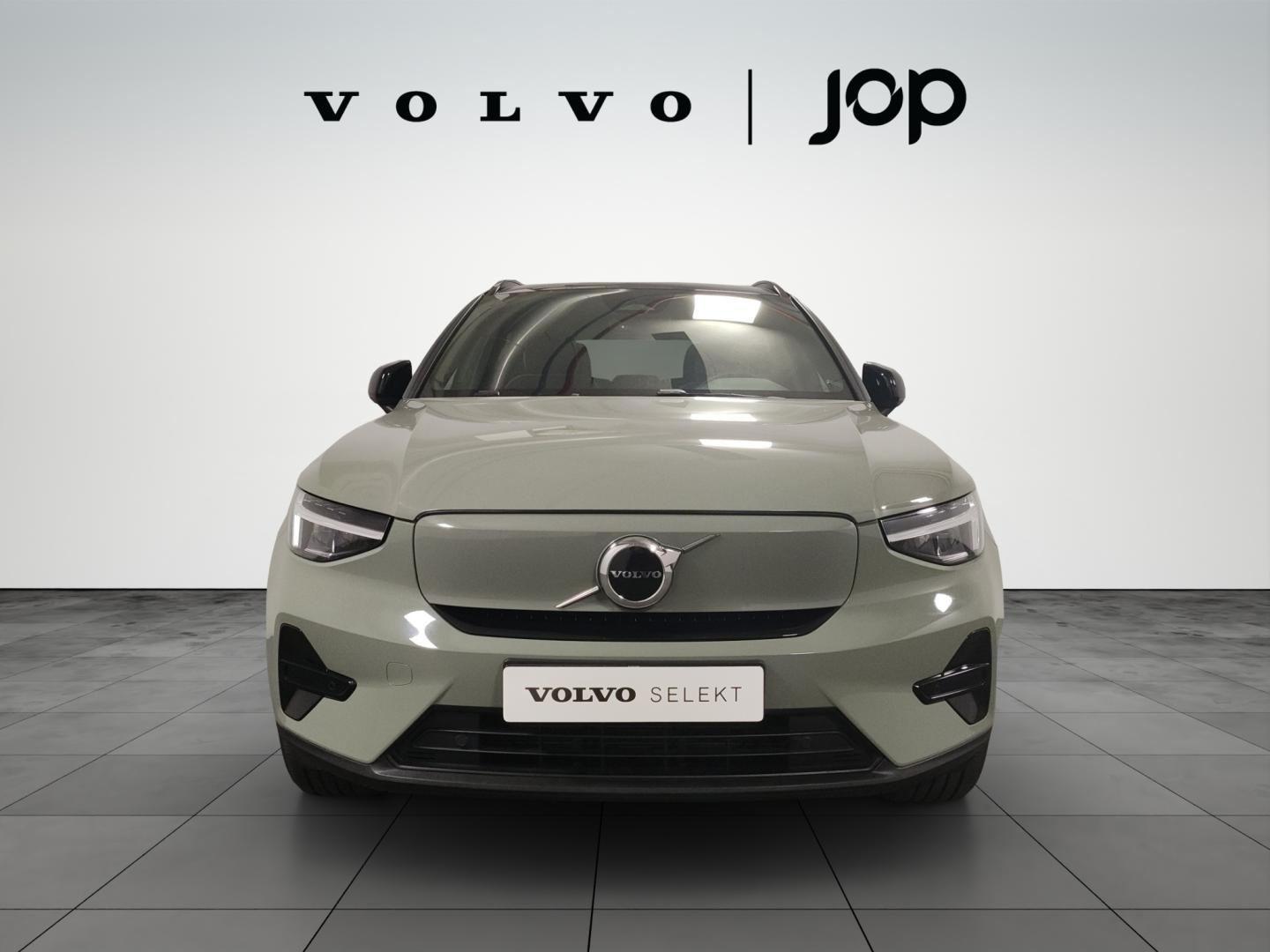 Volvo EX40