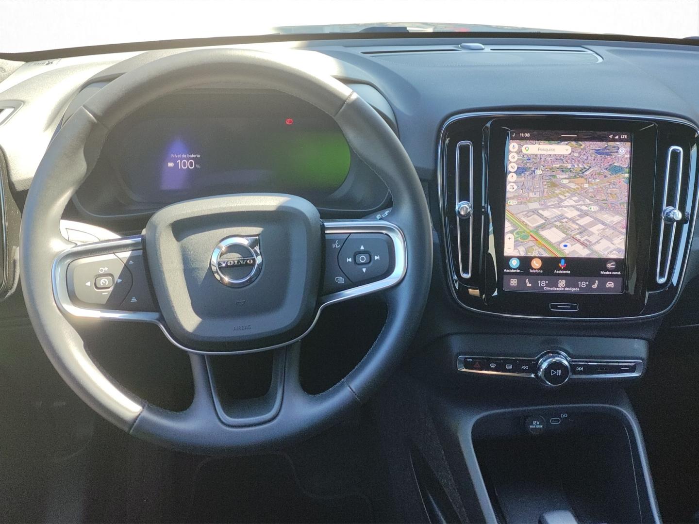 Volvo EX40