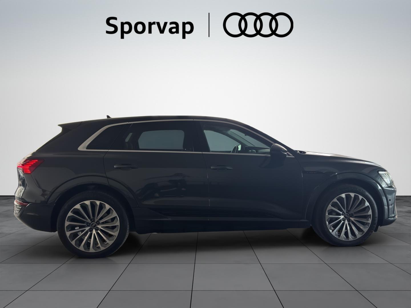 Audi Q8 e-tron