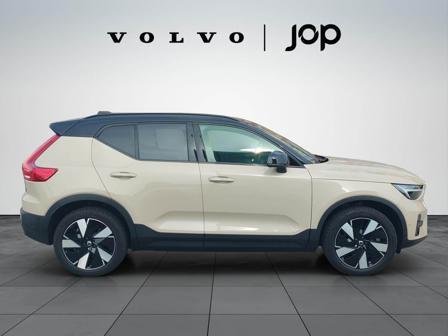 Volvo EX40