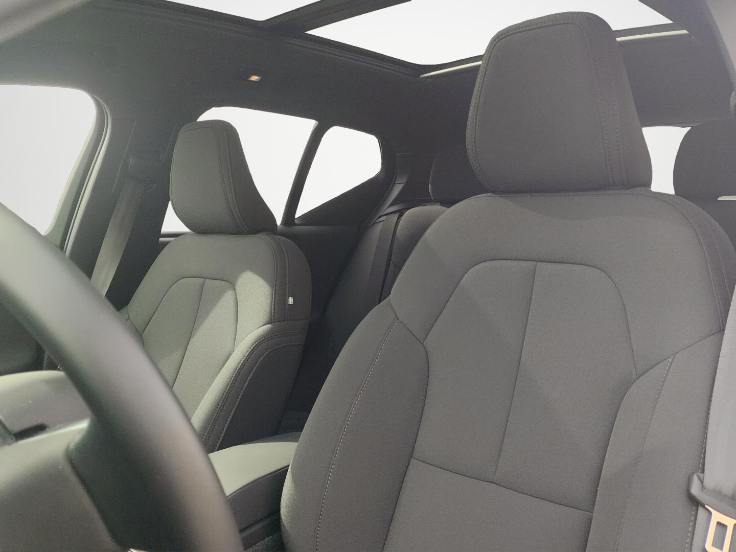 Volvo EX40